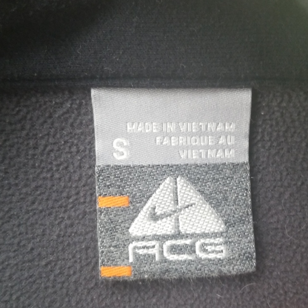 Nike jacket - Picture 3 of 7